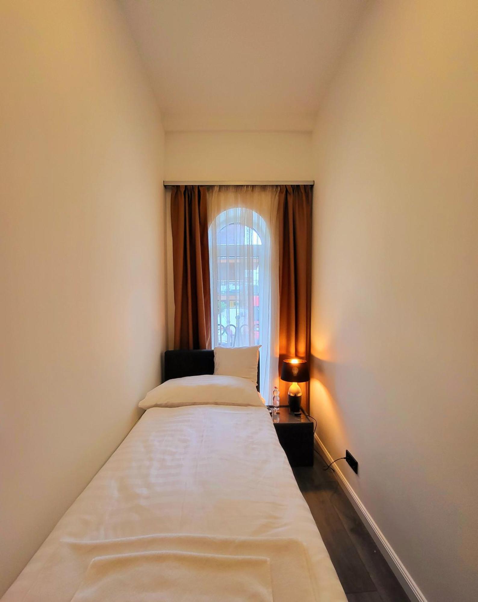 Villa Bauhaus Wellness Apart-Hotel Siofok Room photo